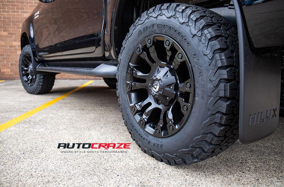 TOYOTA HILUX N80 4WD VAPOR MATTE BLACK
